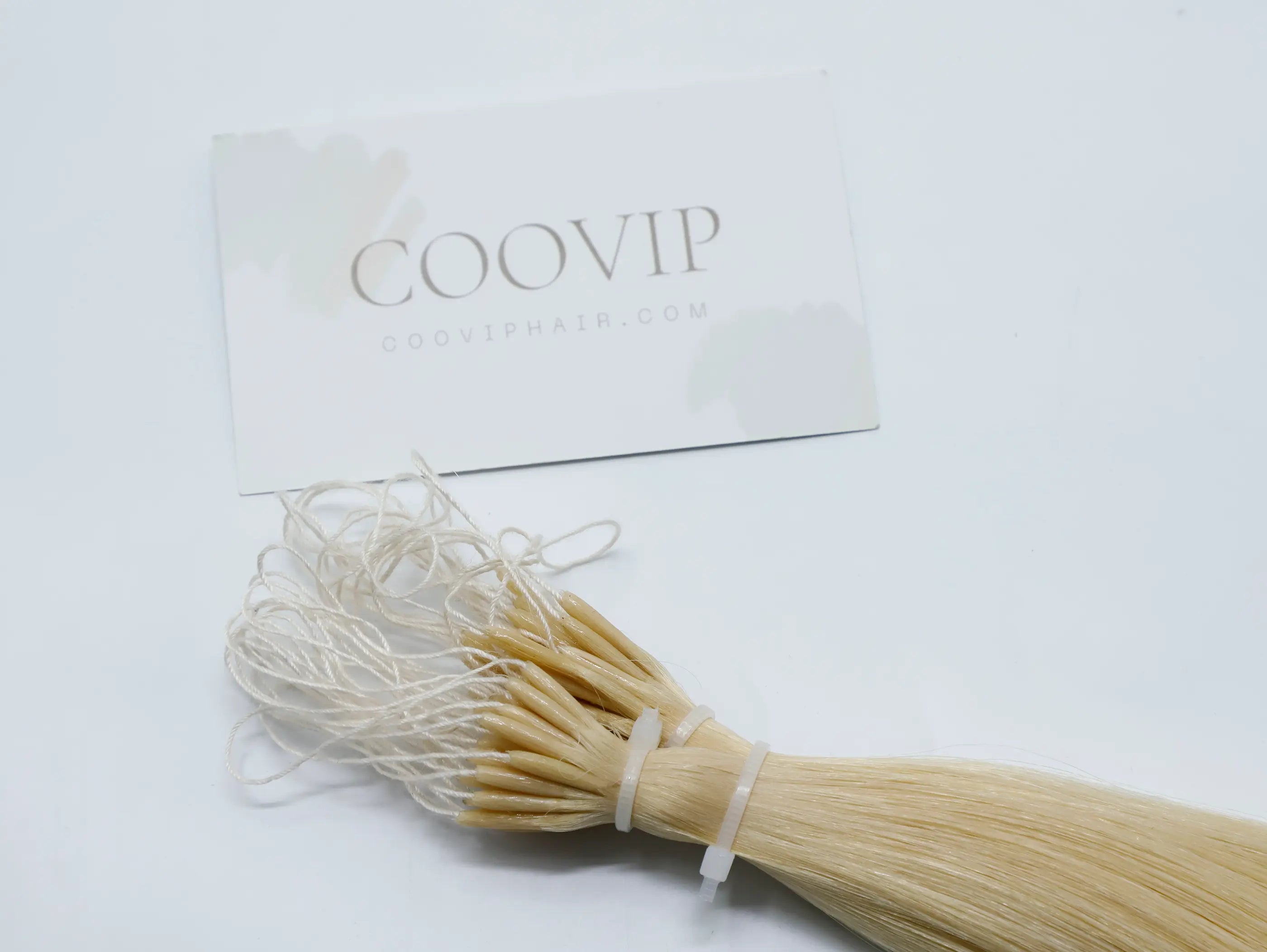 Glue-free hair extensions for sensitive scalp